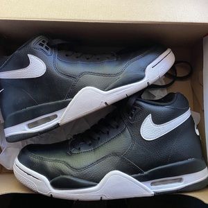 Nike Flight Legacy
